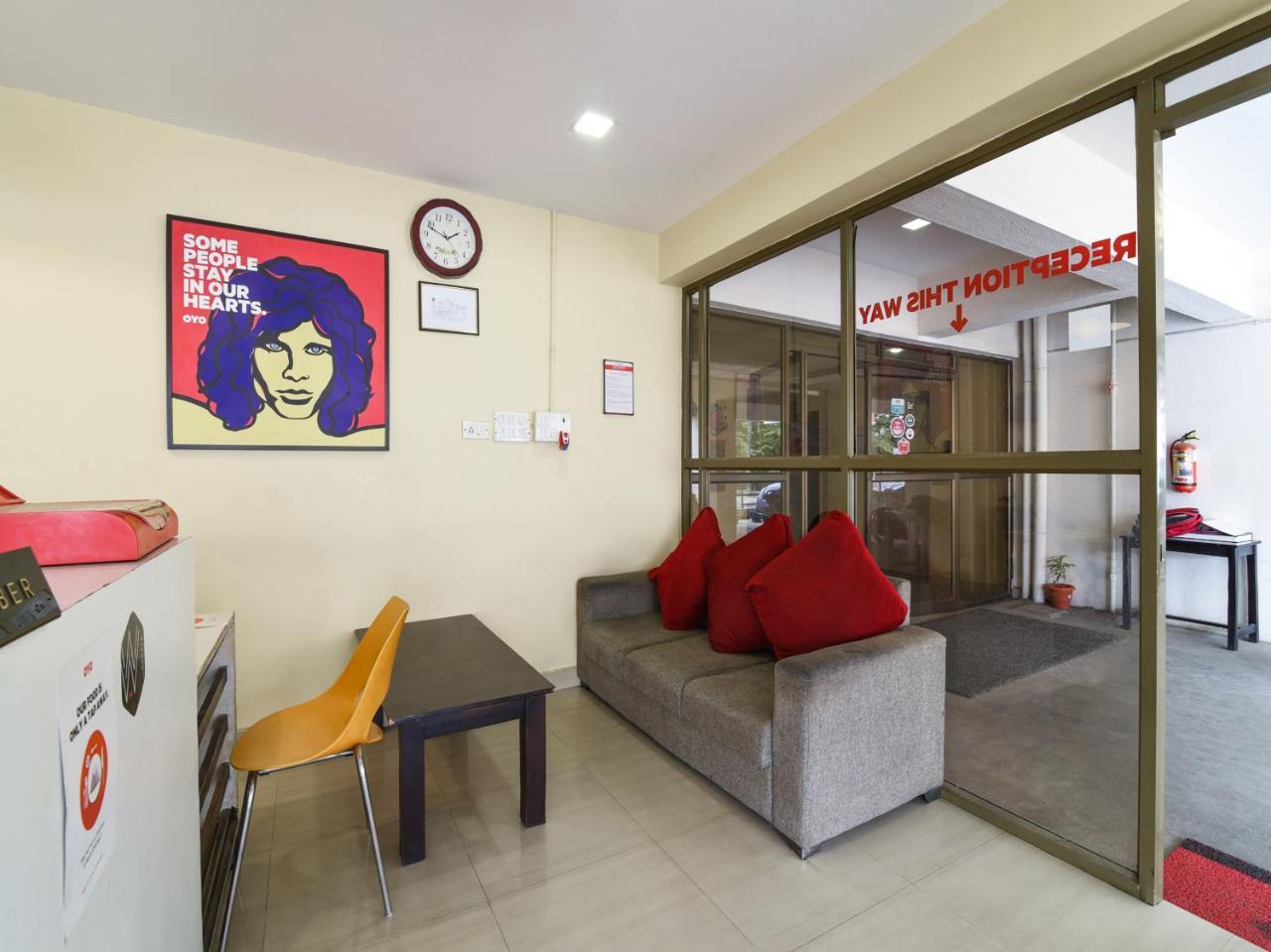 Oyo Flagship 324 Velachery Madipakkam Hotell Chennai Eksteriør bilde